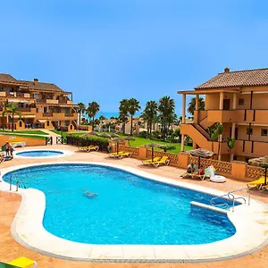 Alta Loma Costa Apartment