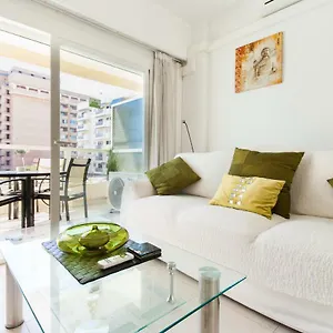 Pyr Private Sunny Pool Side Apartment